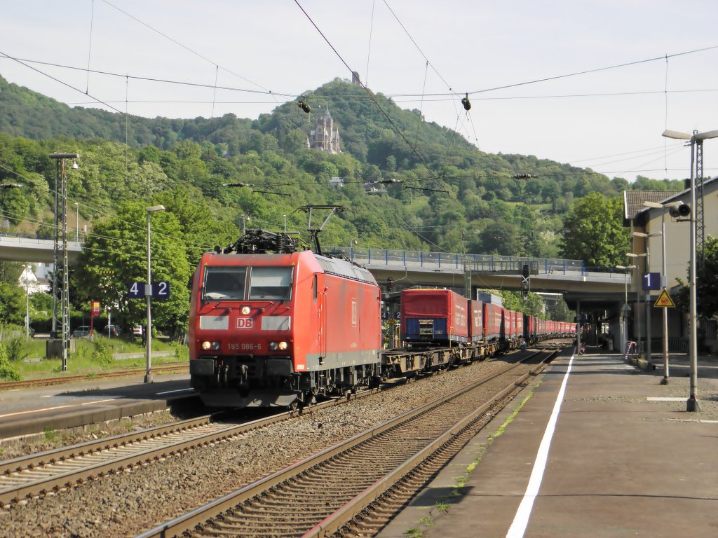 DB 185 086-6 mit dem Winner Ganzzug in Knigswinter am 7.5.2011