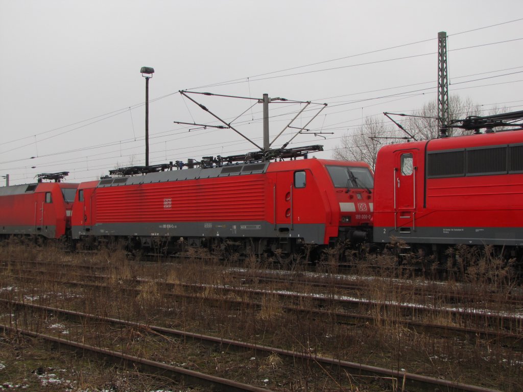 DB 189 006-6 in einem Lokzug in Naumburg (Saale) Hbf; 19.02.2011