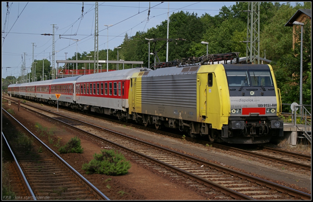 DB 189 915-2 mit dem AZ13307 nach Trieste. Die Lok trgt an der Front den Zusatz  I-AW  (NVR-Nummer 91 80 6189 915-2 D-DISPO oder IT-NO, gesehen Berlin Wannsee 01.06.2011)