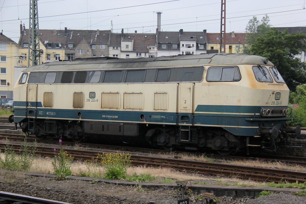 DB 216 224-6 in Hagen Hbf, Juni 2012.