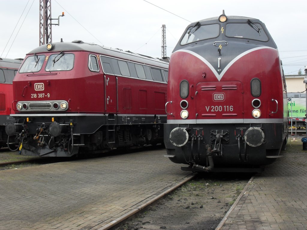 DB 218 387-9 und DTO V200 116 stehen zusammen auf dem BW Fest in Osnabrck am 19.9.10