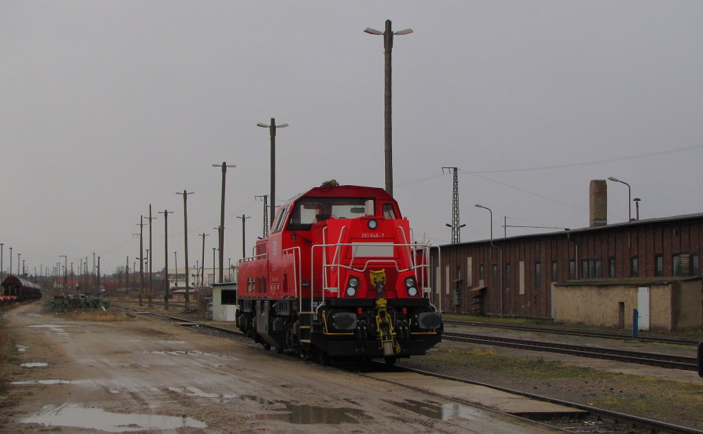 DB 261 046-7 (92 80 1261 046-7 D-DB) abgestellt in Erfurt Gbf; 22.01.2012