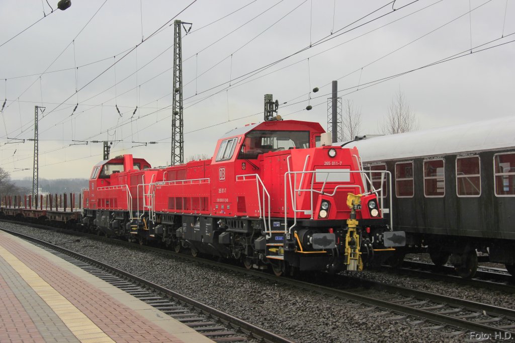DB 265 011-7 & DB 265 004 in Witten Hbf, M�rz 2013.