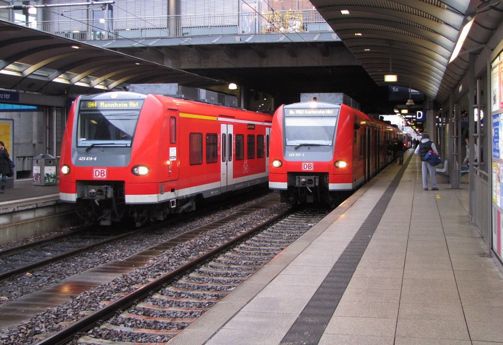 DB 425 618-6 + 425 257-3 in Mainz Hbf; 03.02.2010