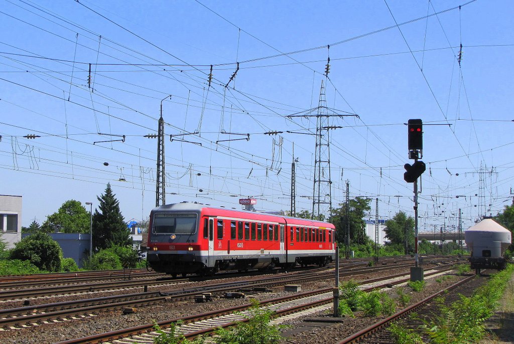 DB 628 484 als RB 23318 von Mainz Hbf nach Trkismhle, in Mainz-Mombach; 16.07.2010