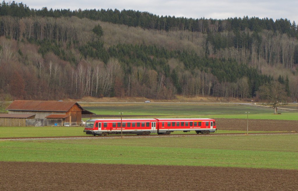DB 628 xxx als RB 27363 von Grafing Bahnhof nach Wasserburg (Inn), am 15.01.2011 bei Oberndof.