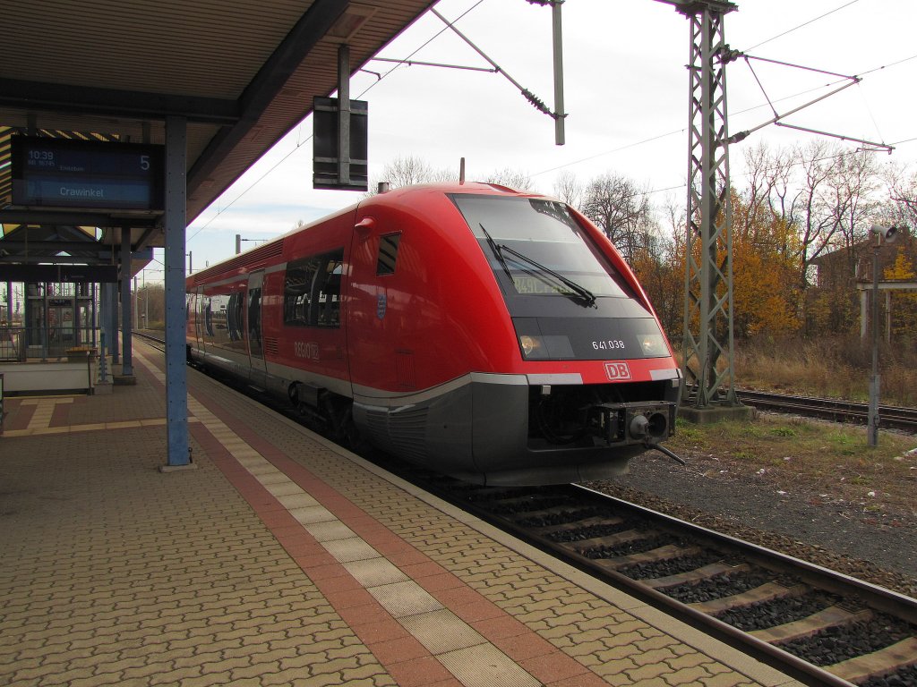 DB 641 038 (95 80 0641 038-4 D-DB) wartet als RB 16745 im Bf Gotha auf die Abfahrt nach Crawinkel. Ab dem Fahrplanwechsel wird diese Relation eingestellt; 03.11.2011
