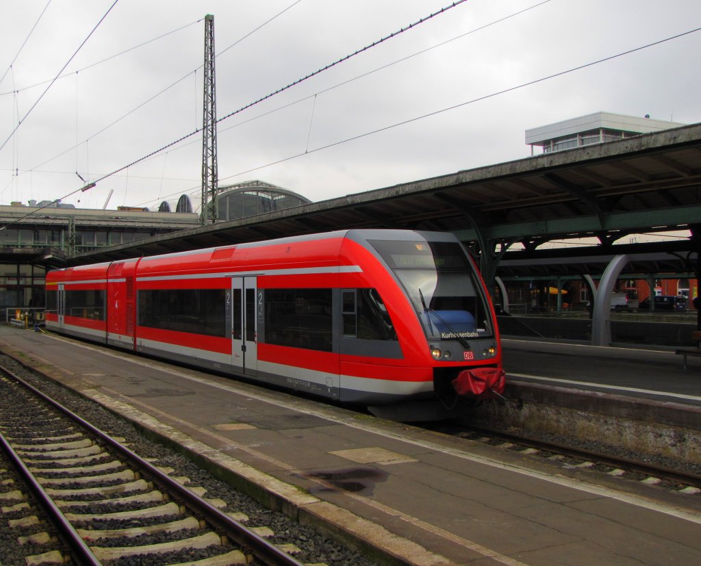 DB 646 211  Volkmarsen  (95 80 0646 211-2 D-DB) am 04.04.2012 in Kassel Hbf.