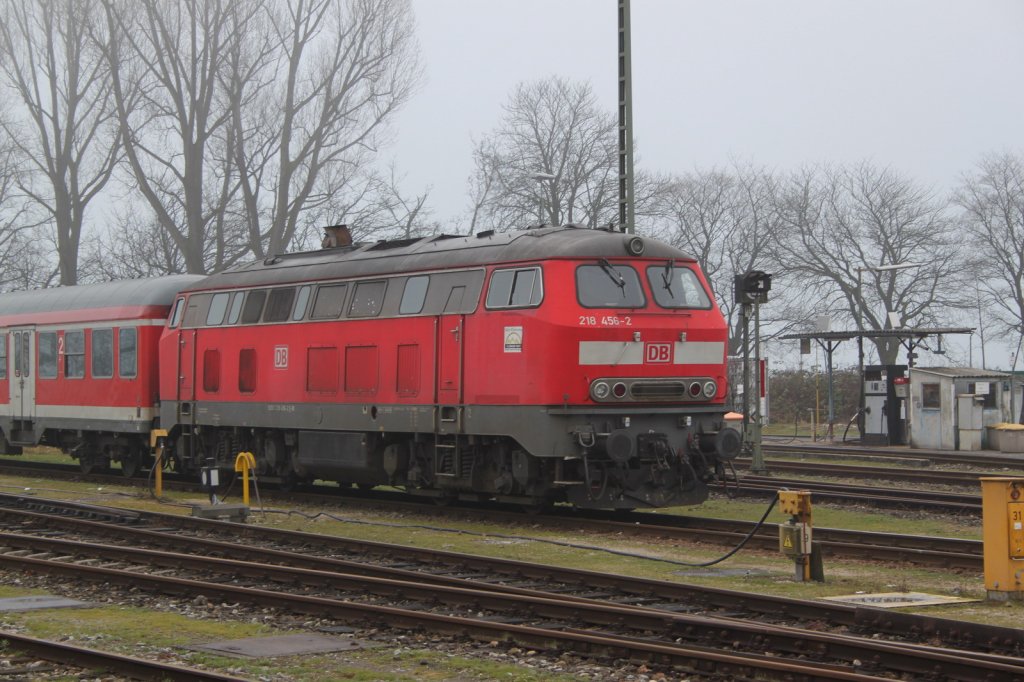 DB Diesellok 218 456-2 auf einem Wartegleis in Lindau.
17.01.11