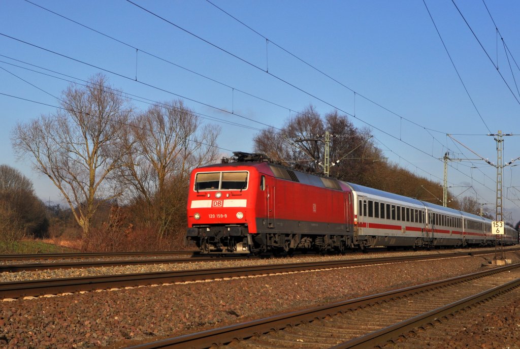 DB Fernverkehr 120 159 mit IC 2077 Hamburg-Altona - Passau Hbf (Stemshorn/Bf Lemförde, 12.01.13). 