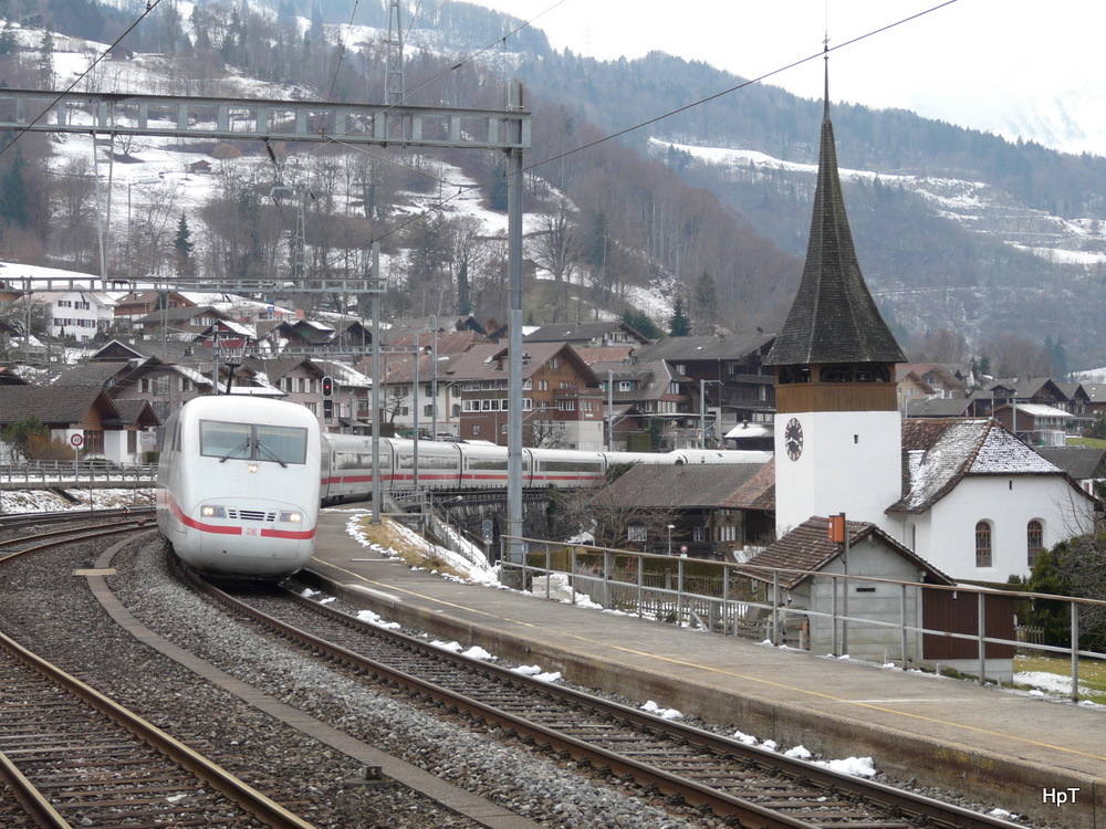 DB - ICE 401 077-3 nach Interlaken Ost unterwegs bei Leisigen am 25.02.2011