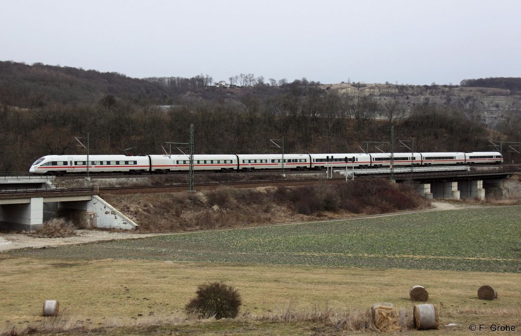 DB ICE-T 411 073-0 Halle als ICE 1609 Warnemnde - Mnchen, Saalbahn KBS 560 Leipzig - Saalfeld, fotografiert bei Abzw. Saaleck am 21.02.2012