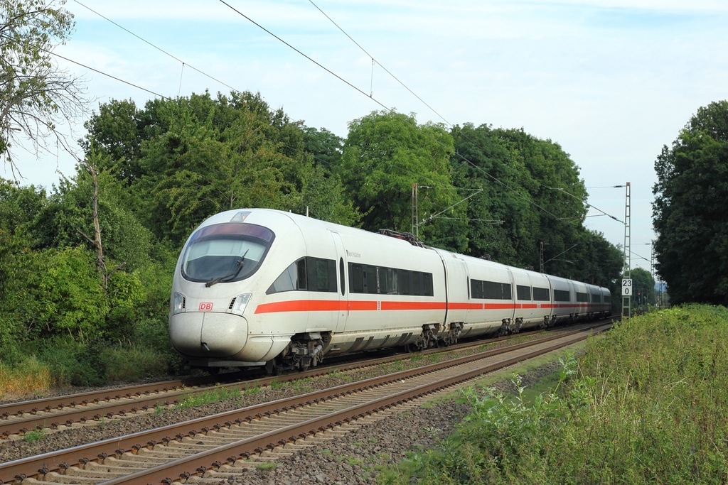 DB ICE-T 411 560-6 bei Bonn am 2.9.2012 