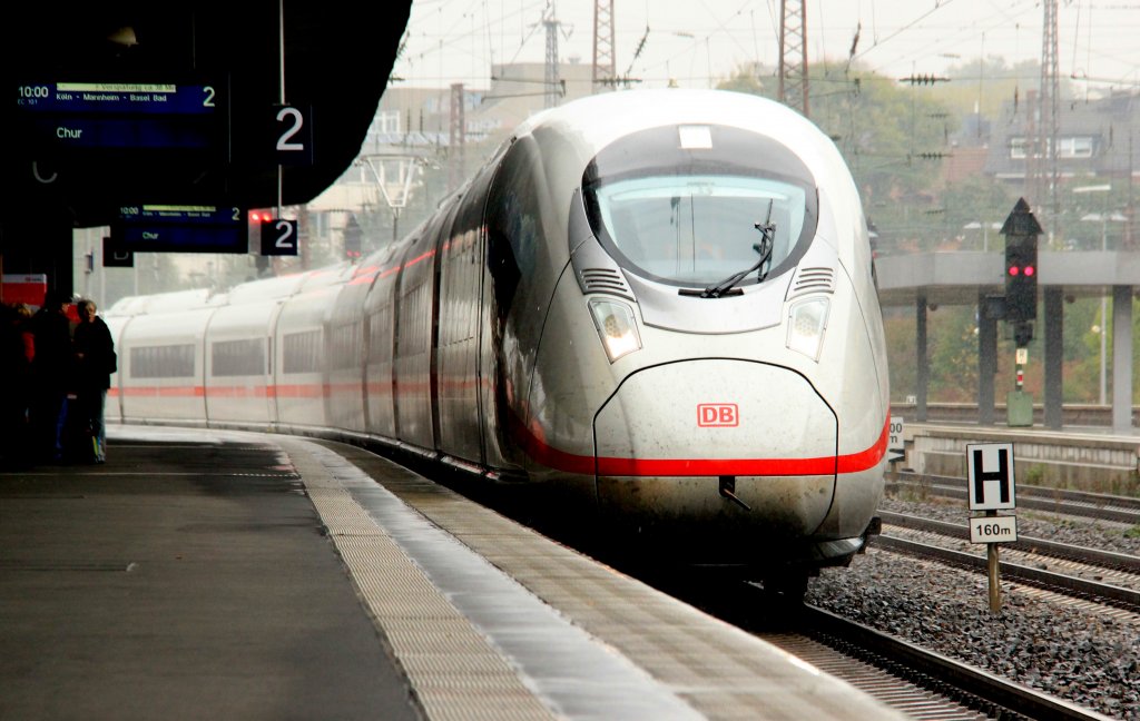 DB ICE Velaro D 407 in Essen Hbf, Oktober 2012.