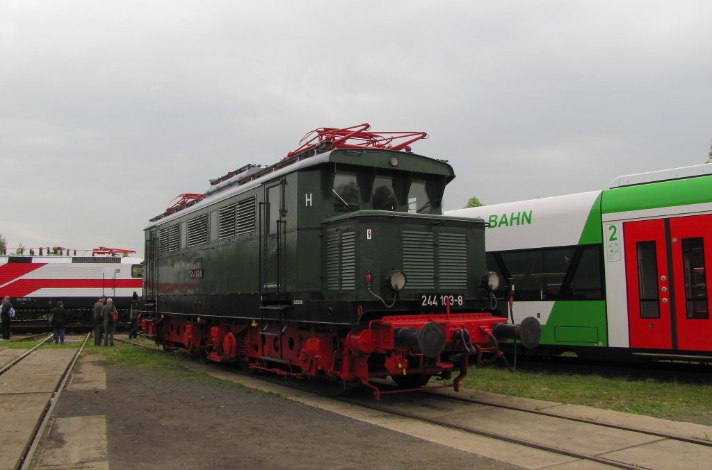 DB Museum E 44 103 am 25.05.2013 beim TEV im ehem. Bw Weimar.