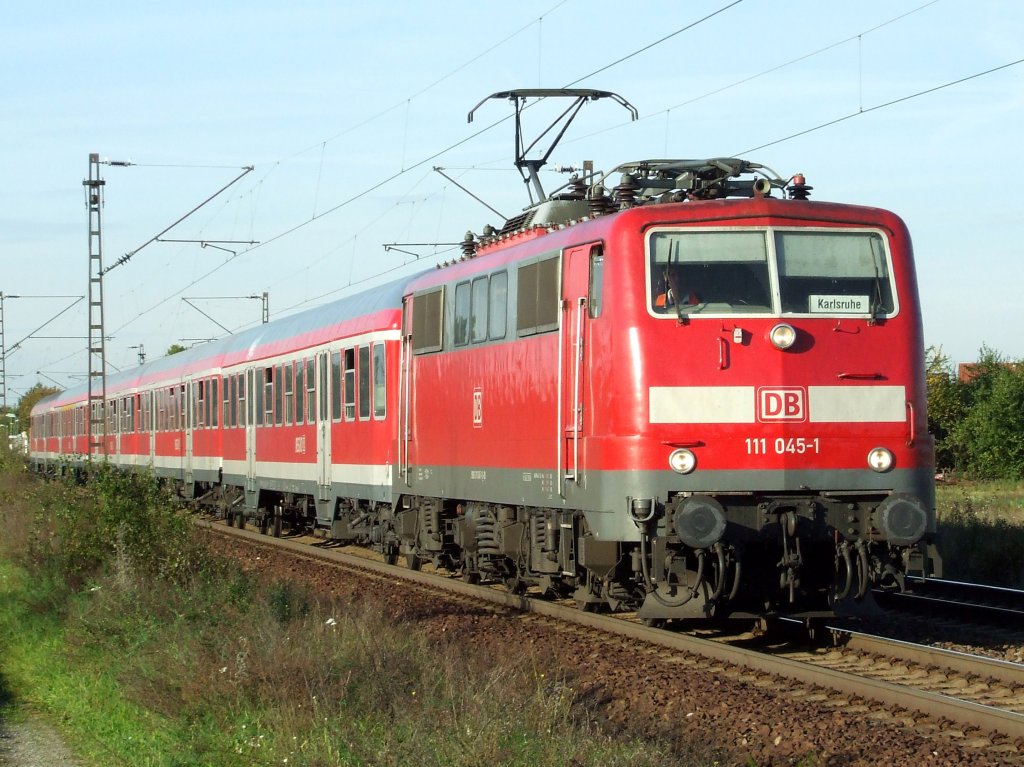 DB Regio 111 045 am 06.10.2010 mit einer RB in Richtung Karlsruhe kurz hinter dem Haltepunkt Wiestal.