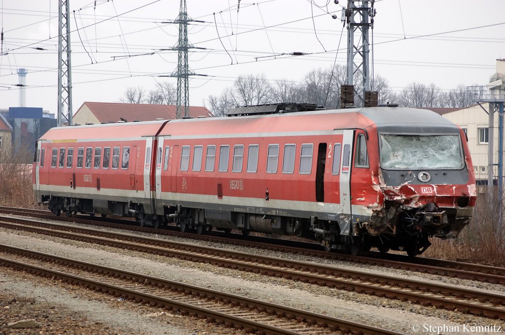 DB Regio Bayern BW Nrnberg 610 012/512 steht mit zerstrter Front in Hennigsdorf(b Berlin). 18.02.2011 