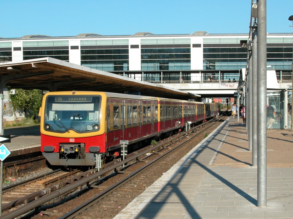 DB S-Bahn Berlin BR 481/482: S5 Ostkreuz am 24. Juli 2012.
