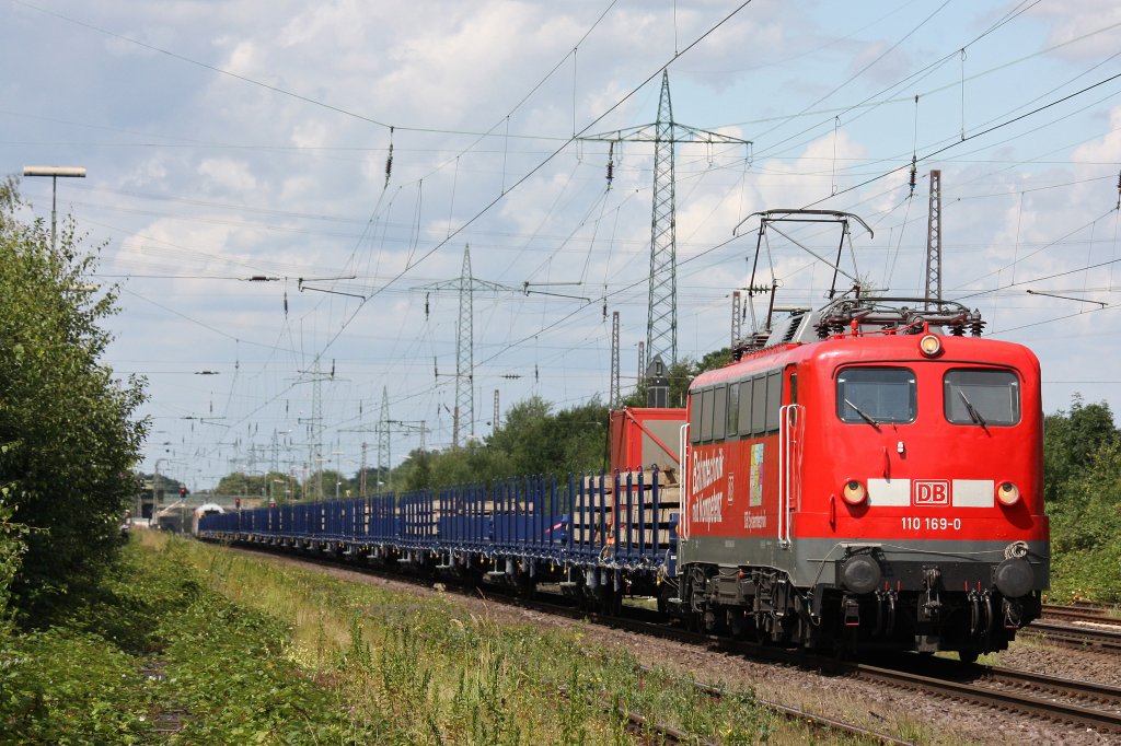DB Systemtechnik 110 169 zieht am 30.7.12 einen Messzug von Duisburg-Wedau nach Erkrath durch ratingen-Lintorf.Am Zugschulss hing 185 202.