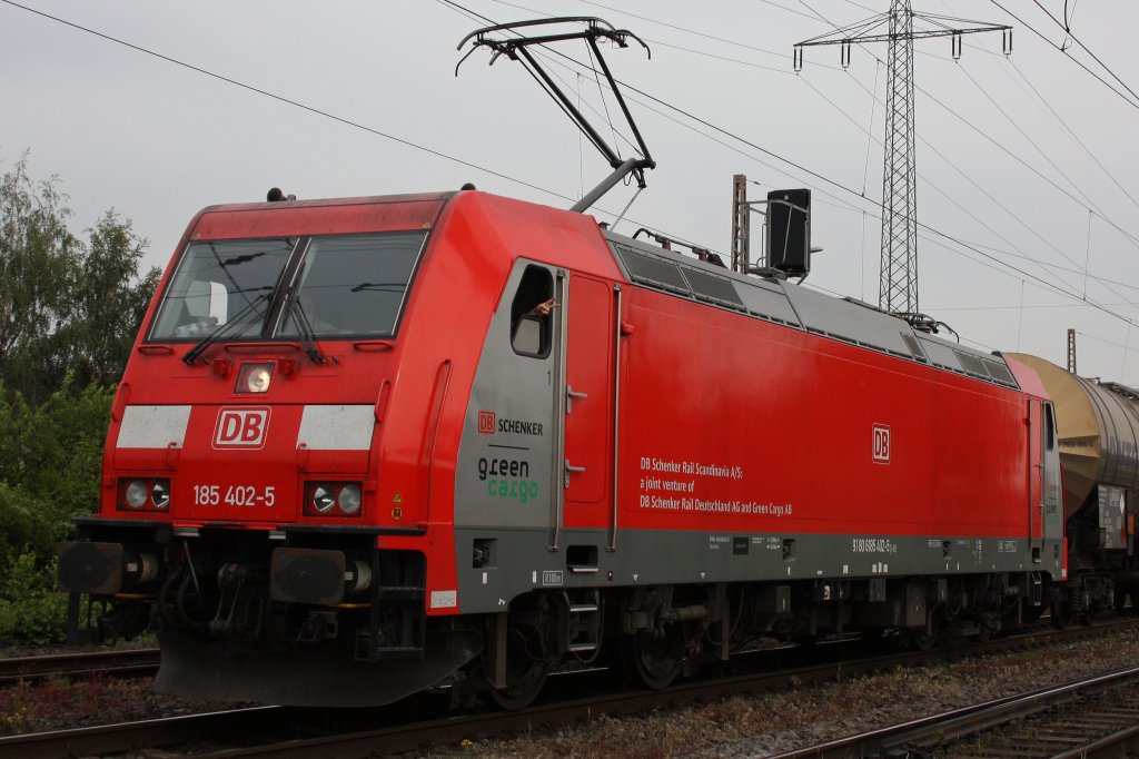 DB/Green Cargo 185 402 am 19.5.11 in Ratingen-Lintorf.
Gru� an die beiden Tf!