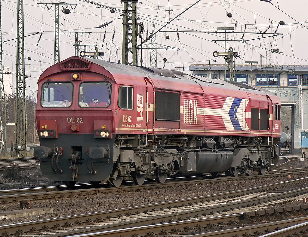 DE 62 der HGK verlsst Lz. den Gbf. Kln Gremberg am 17.03.2010