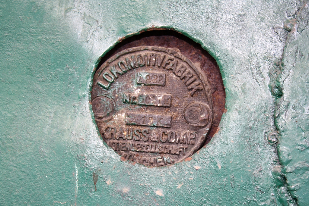 Dem Kesselschild nach, dürfte die MRC 2, ex TRC 2 (B1-n2t, Kraus-Sendling, Bauj. 1903, Fab.Nr. 5012) einen Tauschkessel erhalten haben. Bild vom 16.März 2011.