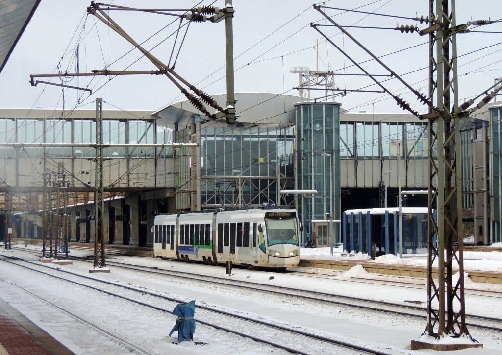 Den Bahnhof Kassel-Wilhelmshhe verlassen Richtung Treysa hat die RT9 am 26.1.2013.