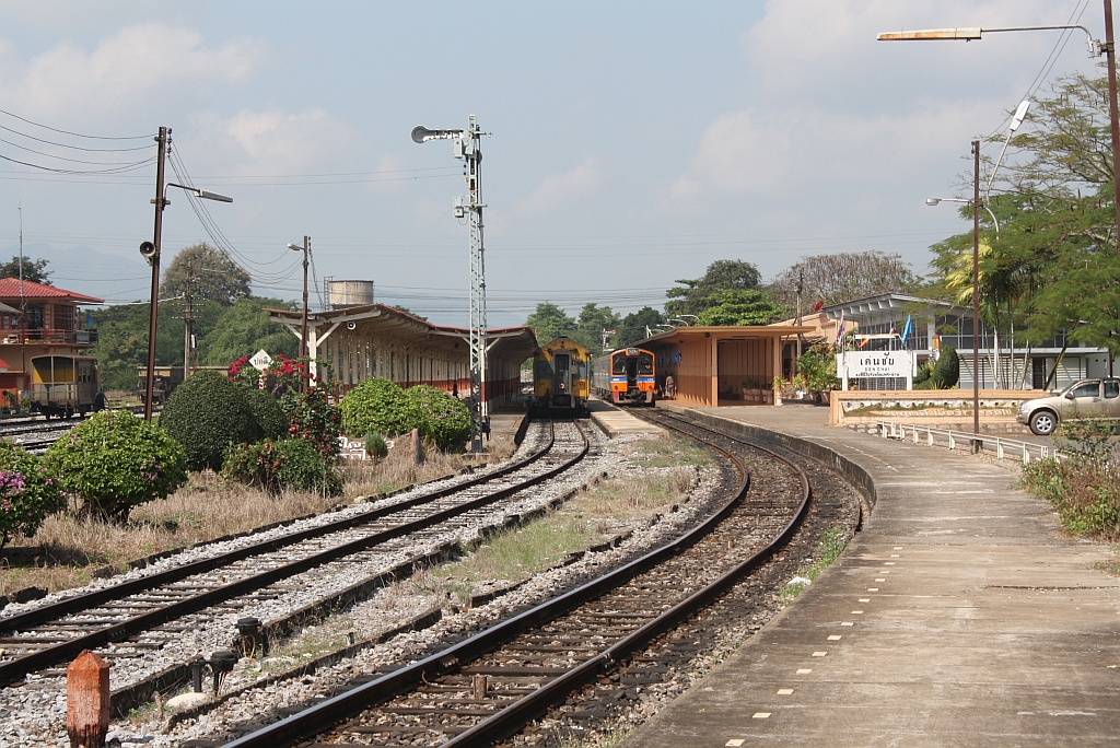 Den Chai Station, Blickrichtung Chiang Mai, am 04.November 2012.


