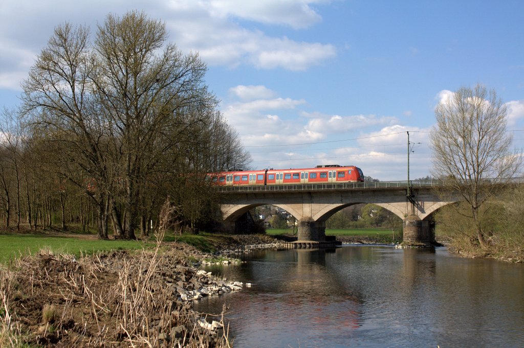 Der 423 251 am 08.04.2012 in Blankenberg (Sieg).