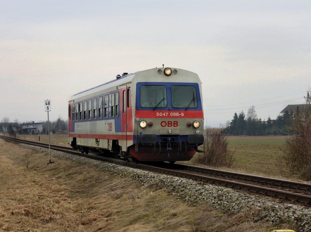 Der 5047 088 am 13.03.2011 unterwegs bei Mining. 