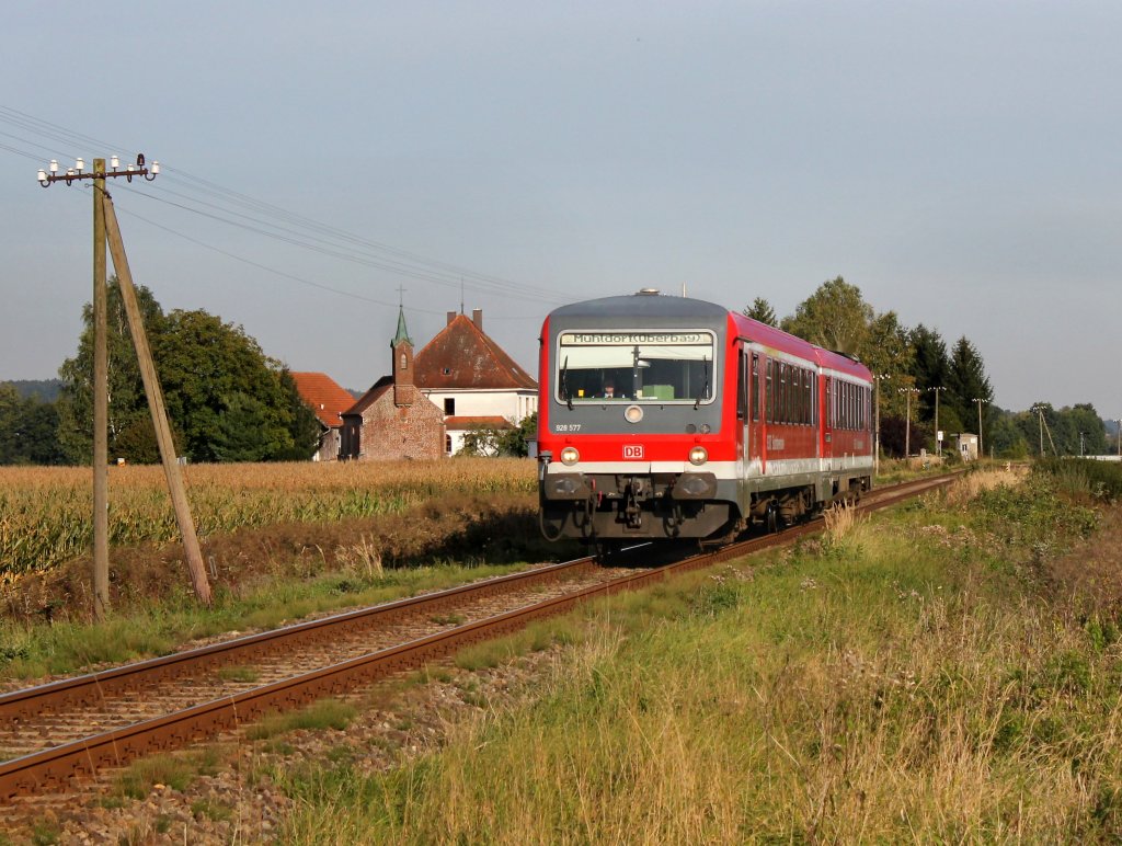Der 628 577 als RB nach M�hldorf am 21.09.2012 unterwegs bei Luderbach.