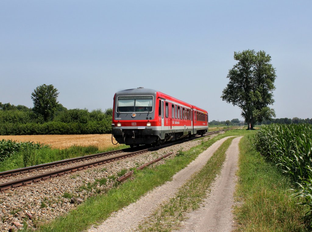 Der 628 629 als RB nach Mhldorf am 30.06.2012 unterwegs bei Alttting.