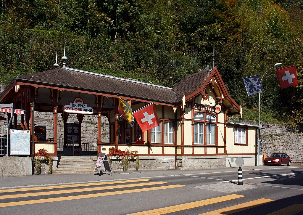 Der Bahnhof (Talstation) der Brienzer Rothorn Bahn, am 30.09.2011 in Brienz. Hier war am folgenden Tag das BB-Treffen.