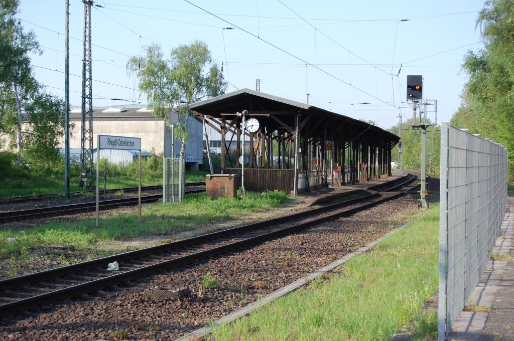 Der Bahnsteig im Bahnhof Rheydt-Odenkirchen am 5.Mai2010 aufgenommen.