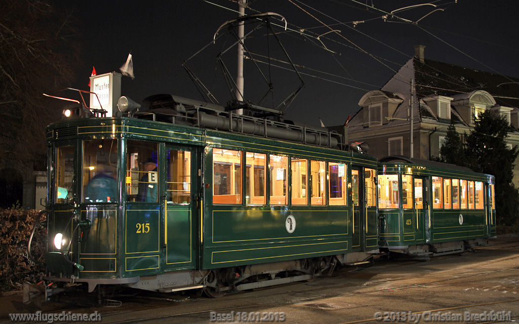 Der Ce2/2 215  Zur schweren Last  mit dem Wagen C 423 am 18. Januar 2013, bei der Ausfahrt aus dem BVB Depot Dreispitz bei Basel.