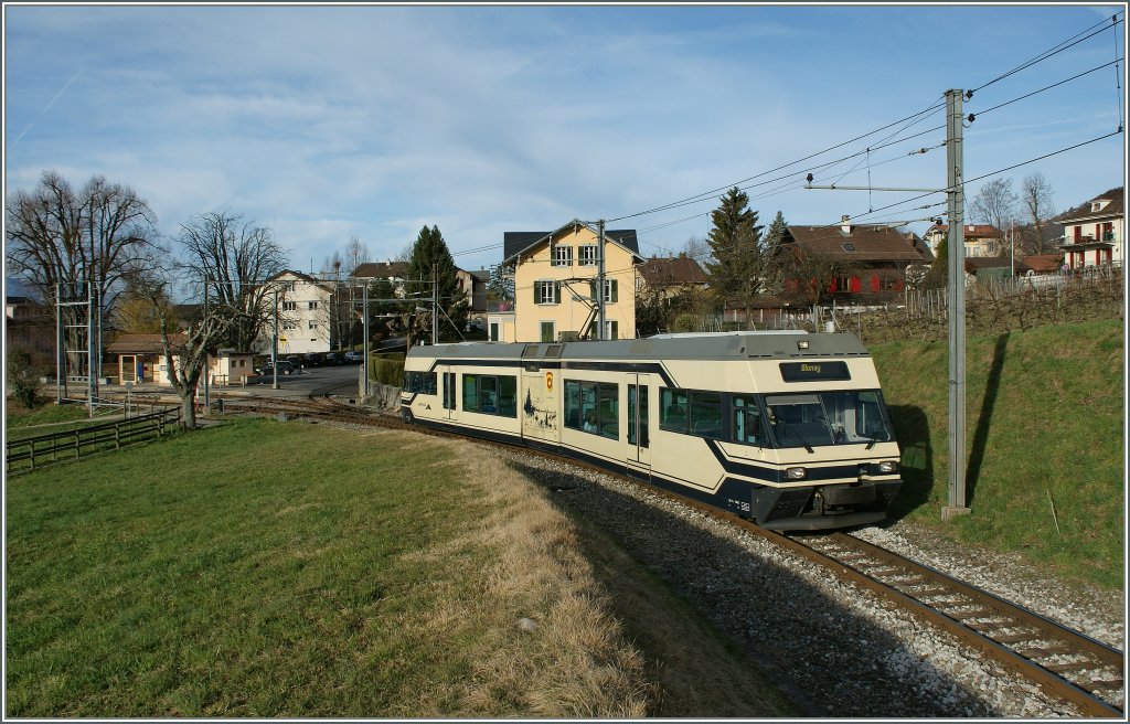 Der CEV GTW Be 2/6 7003  Blonay  verlässt am 15. März 2011 als Regionalzug 1315 nach Blonay St Légier Gare.