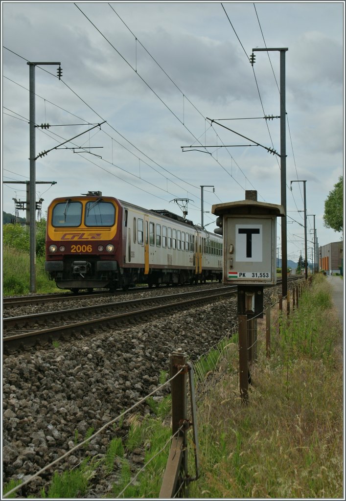 Der CFL  Z2  2006 auf der Fahrt zwischen Lintgen und Mersch. 
15. Juni 2013