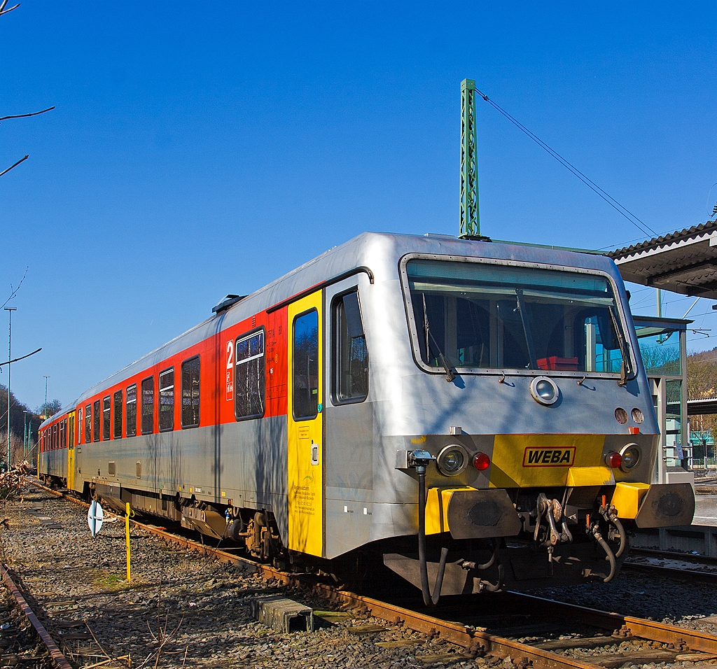 Der Dieseltriebwagen VT/VS 51 (BR 628.4)  Daadetalbahn  der Westerwaldbahn (WEBA) abgestellt am 02.03.2013 im Bahnhof Betzdorf/Sieg. 

Der Trieb-/Steuerwagen wurden 1994 bei DWAG unter den Fabrik-Nr. 91341/91342 gebaut.

Technische Daten:
Achsformel: 2'B' + 2'2'
Leistung:  485 kW 
Hchstgeschwindigkeit: 120 km/h
Eigengewicht: 64t