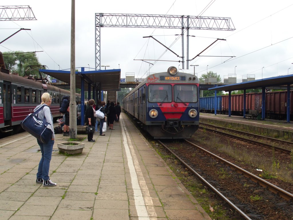 Der ED72 011 Im IR Dienst nach Katowice in Zywiec.