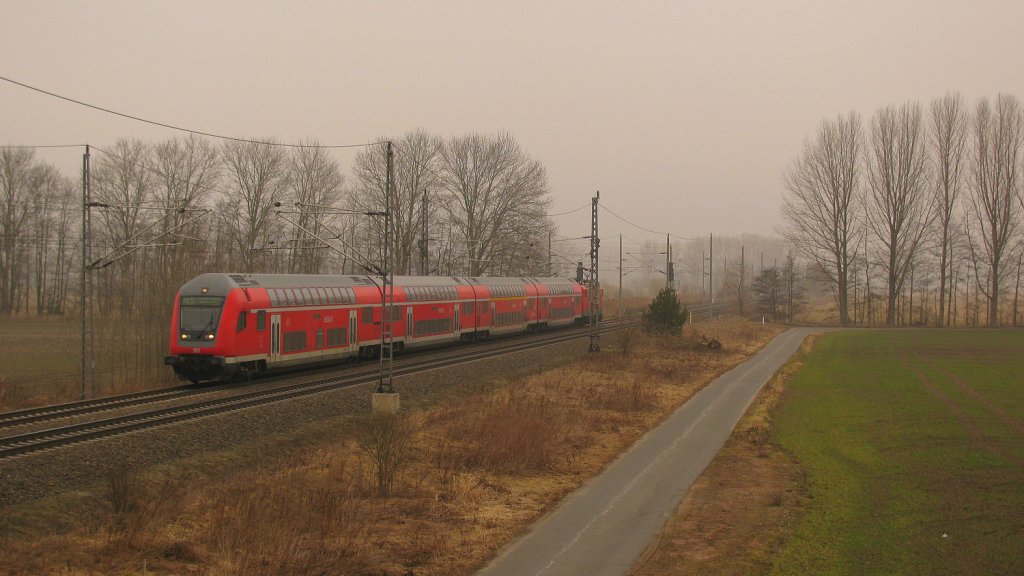 Der erste Zug, den wir in Trebbin trafen war der RE 5 Richtung Lutherstadt Wittenberge von Rostock. 05.03.2011