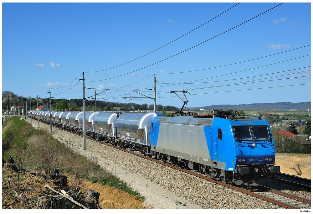 Der GAG46665. Das Prachtexemplar auf der Westbahn. Eigentlich eine DB-185er-Leistung, diesmal aber mit der aktuell an DB-Schenker vermieteten 185 515; hier zw. Schildberg & Bheimkirchen, April 2011