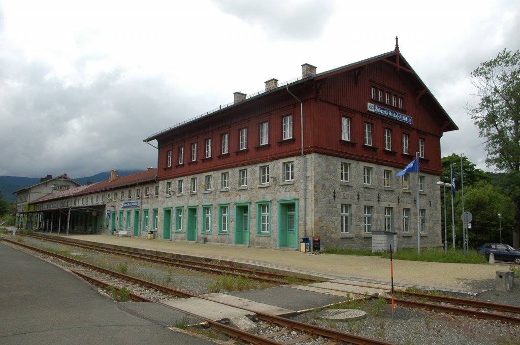 Der Grenzbahnhof Bayr. Eisenstein/Zelezna Ruda (Bhm. Eisenst.) im Juni 2008