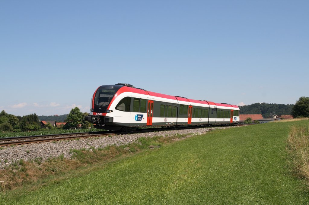 Der Grund fr den bunten Ersatzverkehr: 5063.001 als LP 35692 bei Dietmannsdorf, 29. Juni 2011