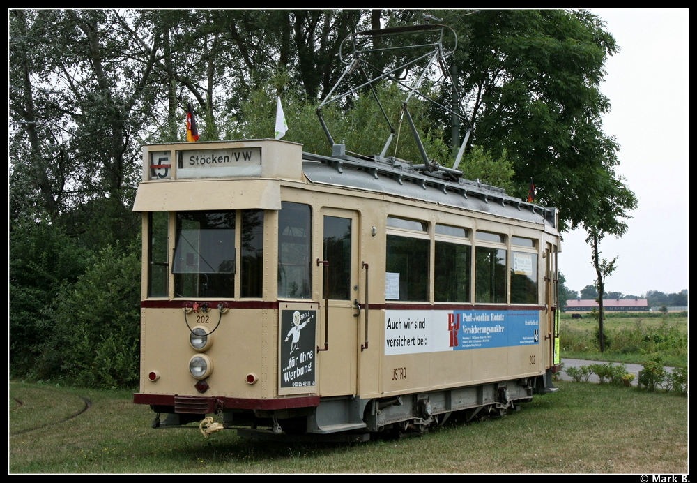 Der Hannoveraner Stahlwagen 202 hat am Schnberger Strand schon seit mehreren Jahrzehnten ein Zuhause gefunden. Aufgenommen am 01.08.10.