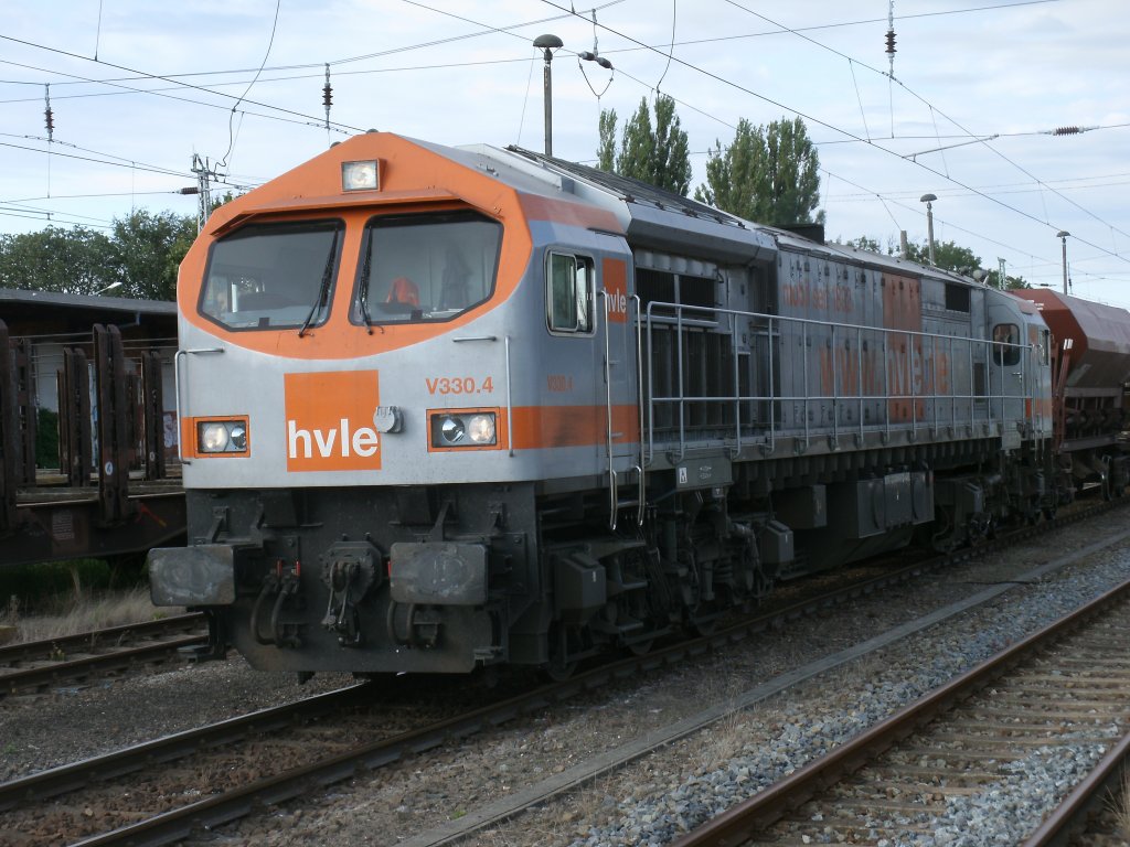 Der hvle Tiger V330.4,am 23.August 2012,wartete in Bergen/R�gen auf Ausfahrt.