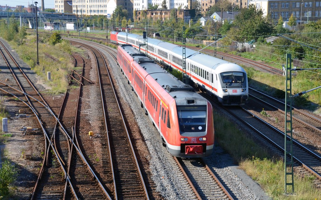 Der IC 2037 fuhr am 15.10.11 parallel mit einem RE nach Chemnitz durch Leipzig Richtung Dresden. Fotografiert in der Nhe des Hp. Leipzig Ost.