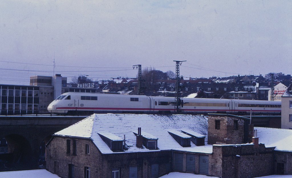 Der ICE-V in Aachen, 1986.