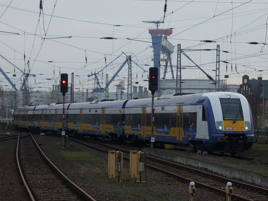 Der InterConnex aus Leipzig hatte am 05.Dezember 2009 seinen Zielbahnhof Warnemnde erreicht.