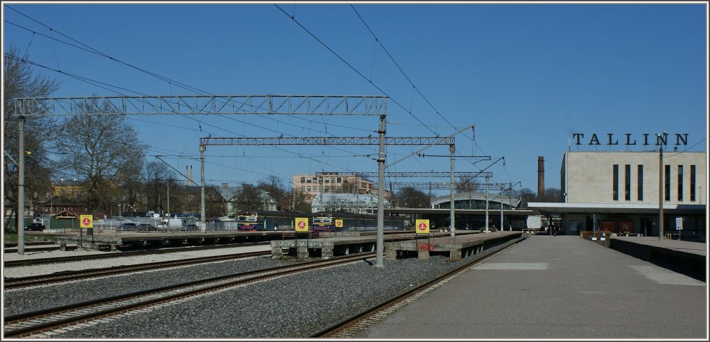 Der Kopfbahnhof von Tallinn wirkt eher schlicht und unspektakulr aber sehr gepflegt.
(01.05.2012)