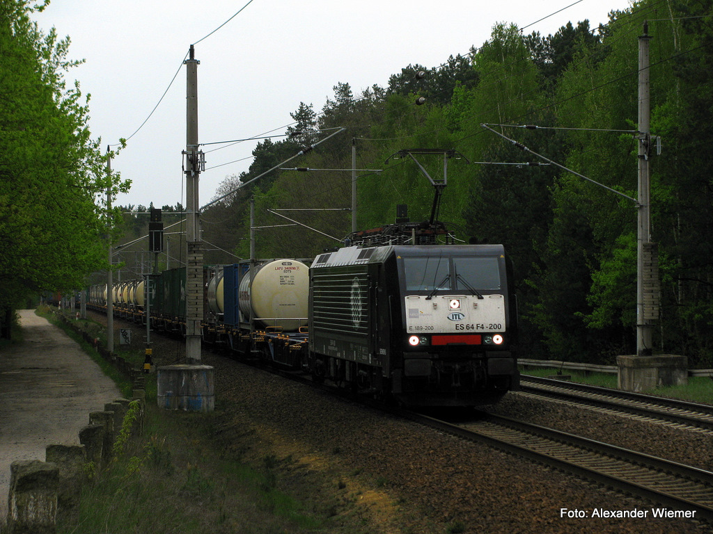 Der letzte Gterzug, den ich auf der Strecke Knigs Wusterhausen - Lbbenau fr ein Jahr lang fotografieren konnte. Es war die 189 200 der ITL, welche bereits am 1.Mai Richtung Frankfurt(Oder) fuhr und nun am 2.Mai wieder zurck kam.